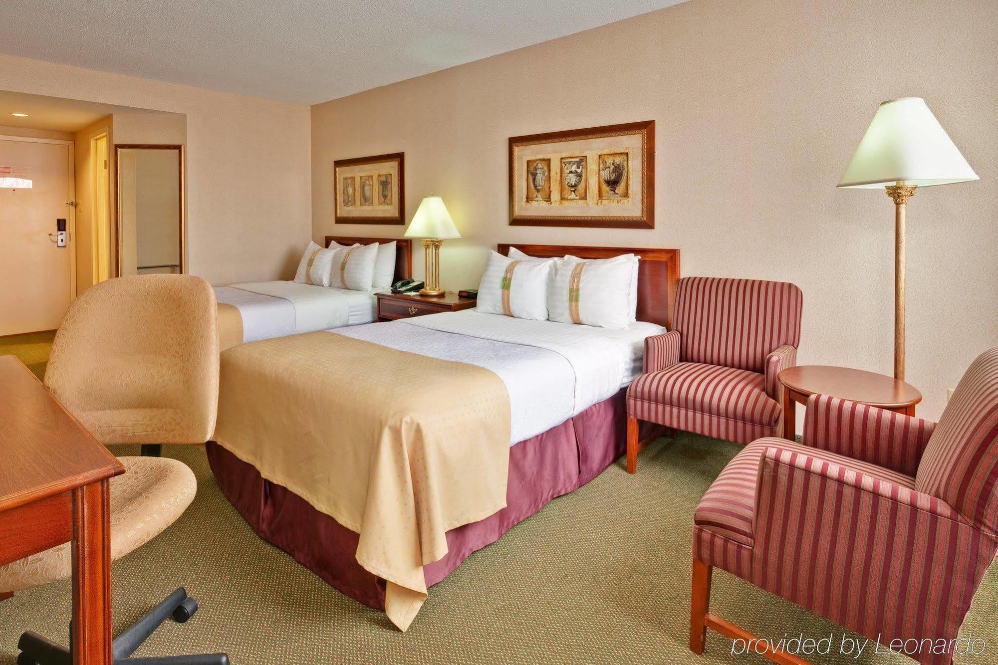 Holiday Inn Express & Suites Mississauga-Toronto Southwest, An Ihg Hotel Habitación foto